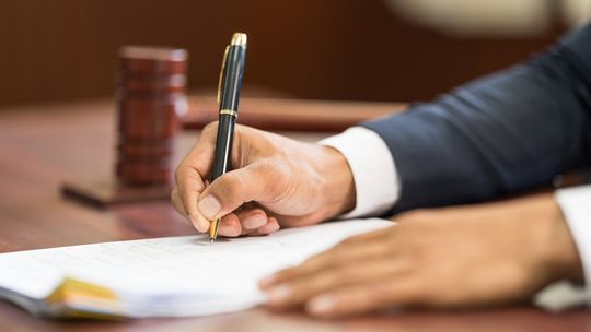 Zasady dziedziczenia majątku – kto dziedziczy i w jakiej kolejności?