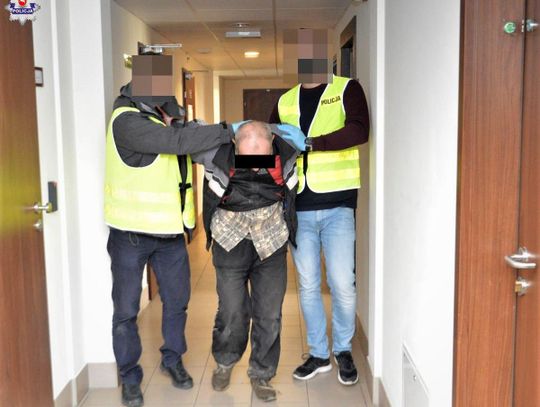  52-letni mężczyzna napadł na byłą żonę oraz pasierbicę