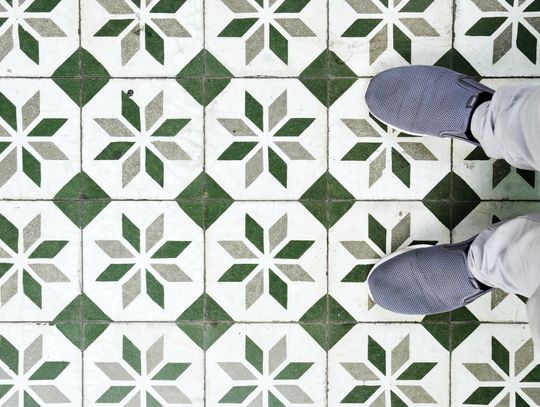 Buty medyczne męskie – jak wybrać dobry produkt?