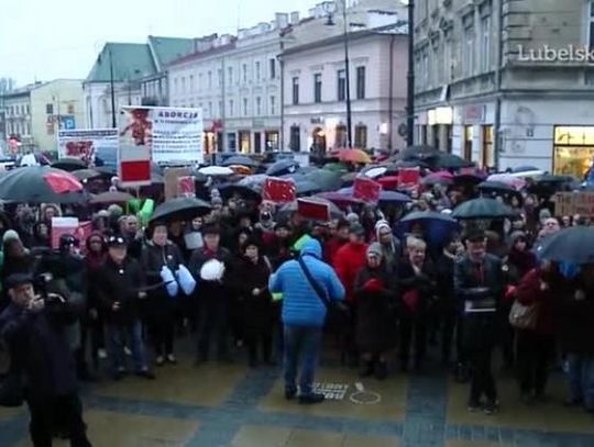 "Chcemy lekarzy, nie misjonarzy!" - kolejny protest w Lublinie