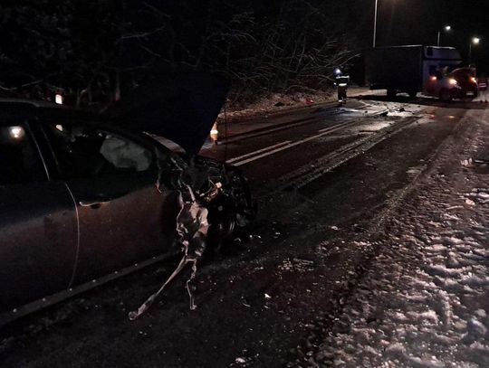 Czołowe zderzenie na DW-812