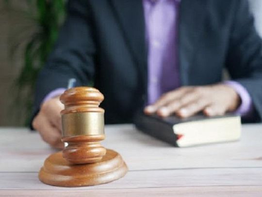 Czym różni się adwokat od radcy prawnego?