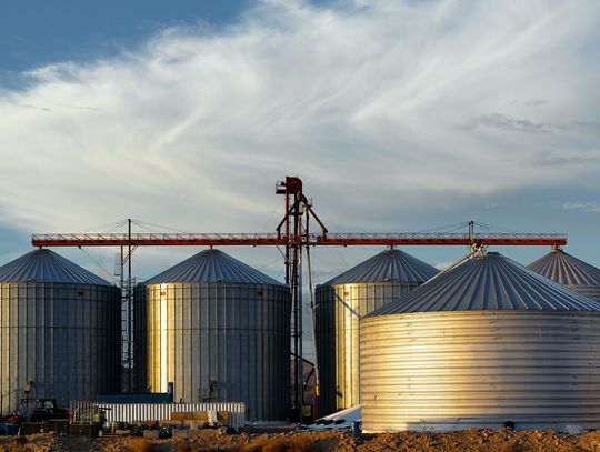 Czyszczenie zbiorników przemysłowych – co powinieneś wiedzieć?