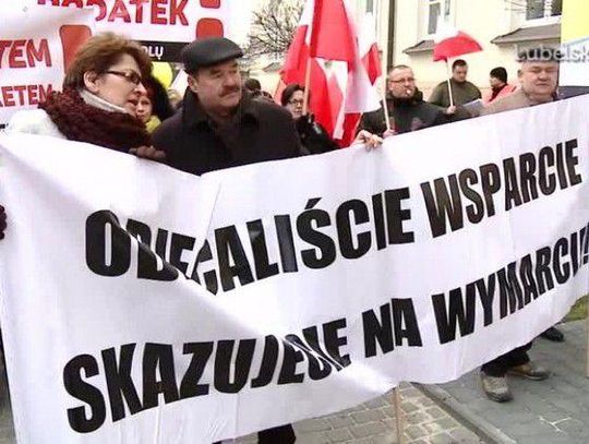 Demonstracja przedsiębiorców pod Urzędem Wojewódzkim