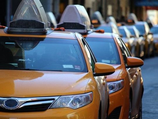 Dlaczego firmy taksówkarskie powinny posiadać ubezpieczenia?