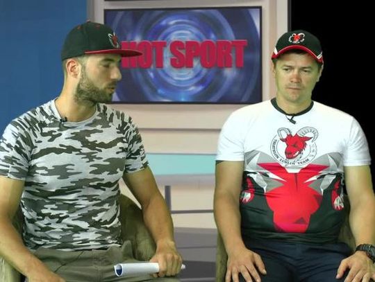 HOT SPORT: Stalowi faceci zbierają na hospicjum