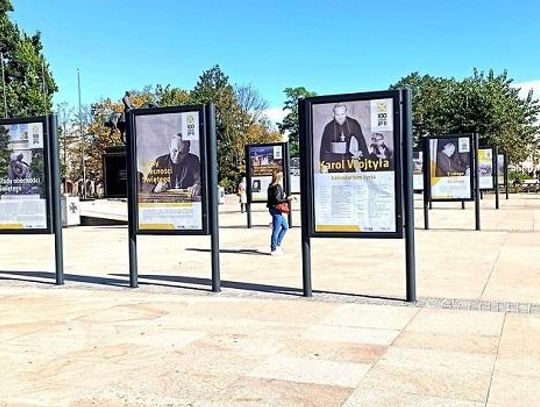 „Lublin Papieżowi” – wystawa w 100-lecie urodzin Jana Pawła II*