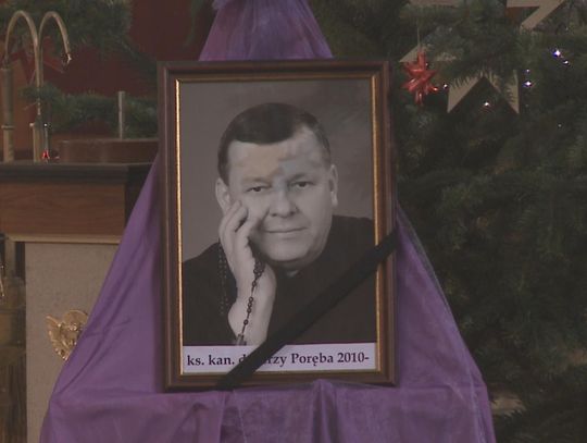 Msza św. pogrzebowa Proboszcza ks. Jerzego Poręby z Parafii Narodzenia Najświętszej Maryi Panny w Dąbrowicy