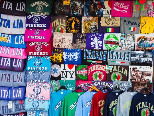 Na co zwrócić uwagę przy zakupie koszulki?