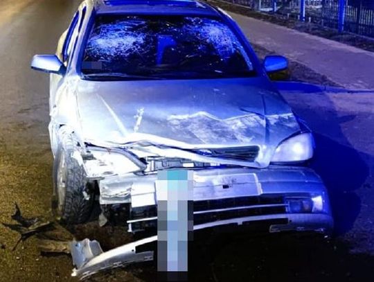 NAJECHAŁA NA TYŁ BUSA I UCIEKŁA - NIE MIAŁA PRAWA JAZDY