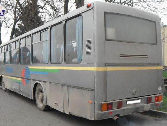 Nietrzeźwy wiózł dzieci do szkoły