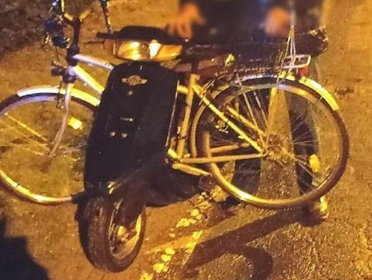 Pijany mężczyzna przewoził rower na skuterze