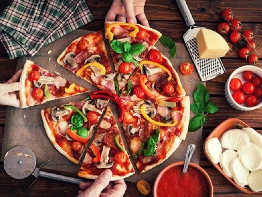 Pizza z dostawą – ale po co?*