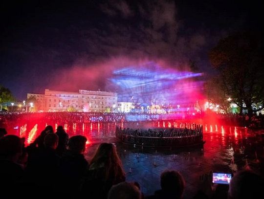 Pokazy na fontannie multimedialnej na placu Litewskim - harmonogram na czerwiec