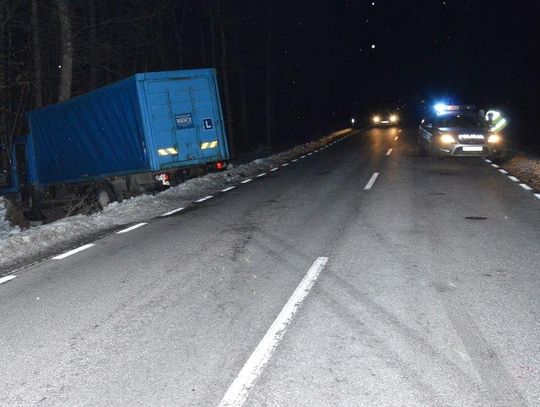 Policja apeluje o ostrożność. Chełm: Wyprzedzał pojazdy ciężarowe, doprowadził do wypadku