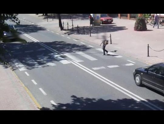Policja informuje. Łuków: Kierując volkswagenem potrąciła pieszą na przejściu *