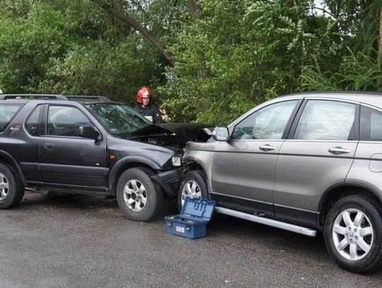 Policja informuje. Radzyń Podl.: Doprowadził do czołowego zderzenia *
