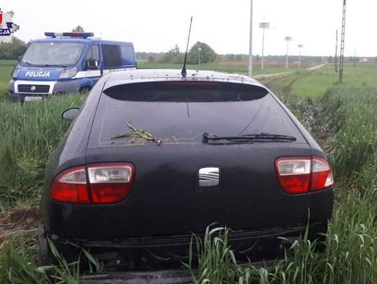 Policja informuje. Świdnik: Ucieczkę przed policją zakończył w polu