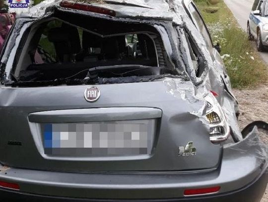 POLICJA INFORMUJE. ZAMOŚĆ: 18-LATEK JECHAŁ ZBYT SZYBKO, A 49-LATKA PRAWDOPODOBNIE ZASNĘŁA ZA KIEROWNICĄ *