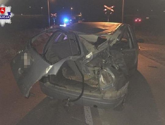 Policja ostrzega. Hrubieszów: Wjechał wprost pod pociąg