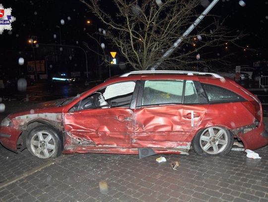 Policja ostrzega. Kraśnik: O krok od tragedii. Groźne zdarzenie na skrzyżowaniu