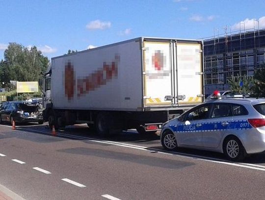 Policja ostrzega. Łuków: Pojazdy wpadły na siebie jak kostki domina