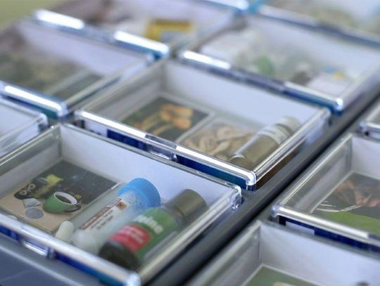 Policjanci chcieli ukarać mężczyznę za brak maseczki – znaleźli przy nim amfetaminę 