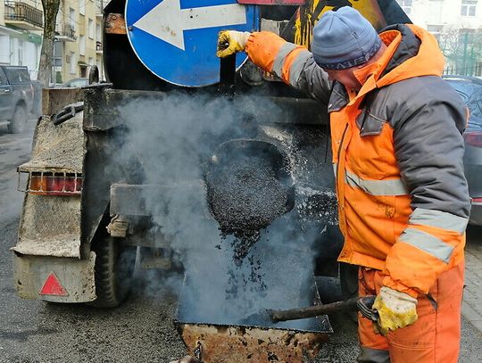 Ruszają pozimowe naprawy lubelskich dróg