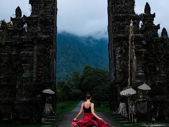 Sukienki damskie - casualowe i koktajlowe*