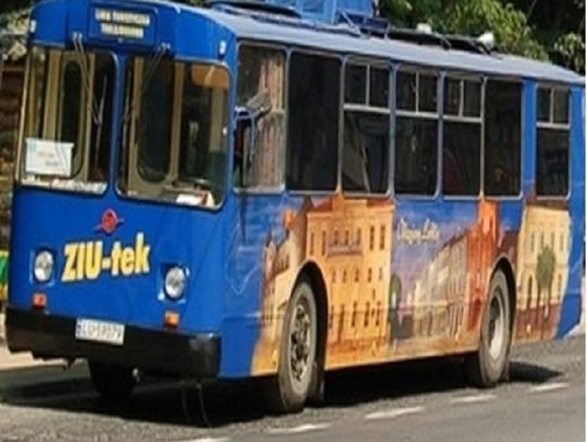 Trolejbus ZIU-tek w wakacyjne weekendy na linii turystycznej *