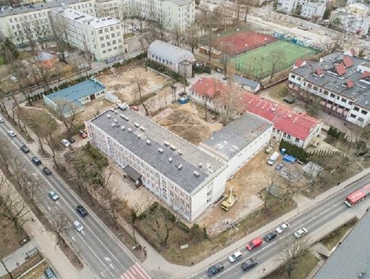 Trwa termomodernizacja SP nr 18 przy al. Długosza