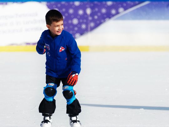 Wynajem lodowiska – jakie korzyści daje to rozwiązanie?