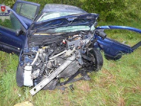 Wypadek pod Białą Podlaską. Dwa auta zderzyły się czołowo