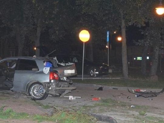 Wypadli z pojazdu pod wpływem uderzenia