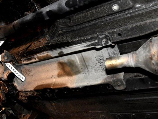 ZATRZYMANY ZA KRADZIEŻE KATALIZATORÓW