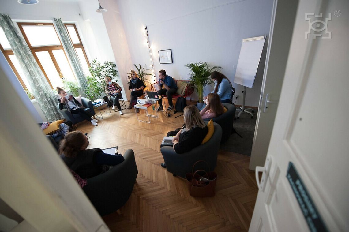 Bezpłatne szkolenia do osób pracujących ze społecznością uchodźczą Bezpłatne szkolenia do osób pracujących ze społecznością uchodźczą