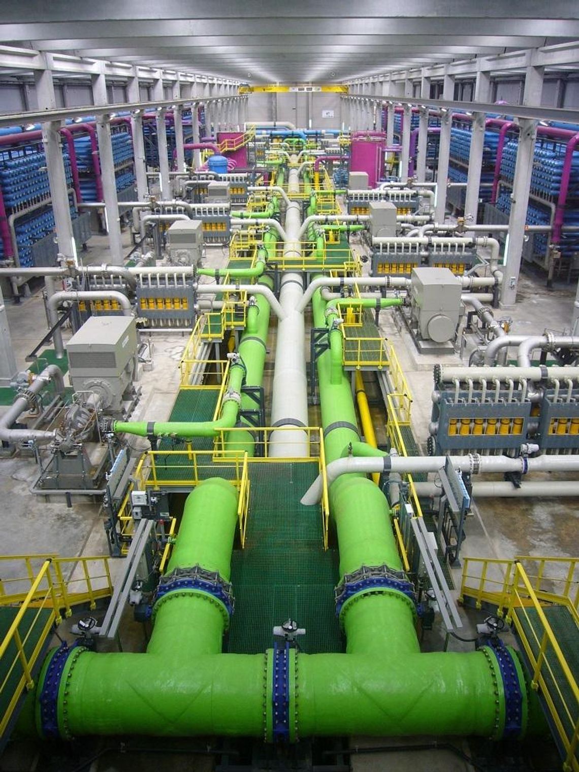 Czym jest odwrócona osmoza i jaką pełni rolę w przemyśle? * Czym jest odwrócona osmoza i jaką pełni rolę w przemyśle? *