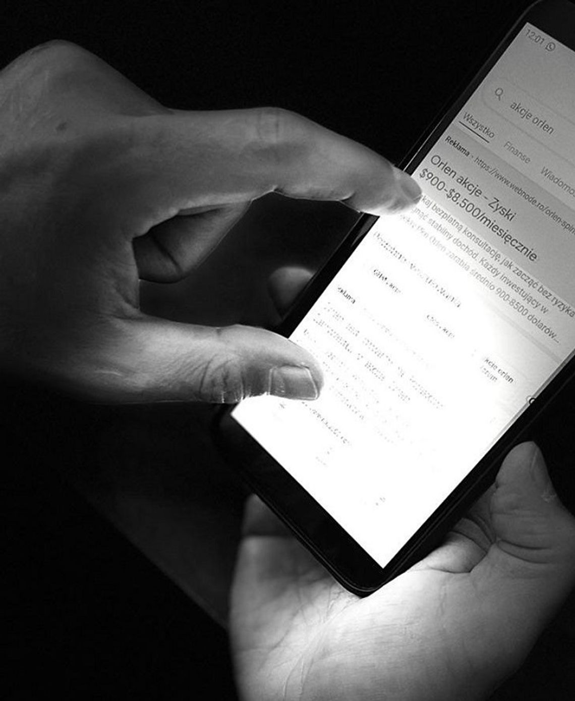 DAŁ SIĘ OSZUKAĆ NA "AKCJE ORLENU" - STRACIŁ 10 TYSIĘCY ZŁOTYCH DAŁ SIĘ OSZUKAĆ NA "AKCJE ORLENU" - STRACIŁ 10 TYSIĘCY ZŁOTYCH