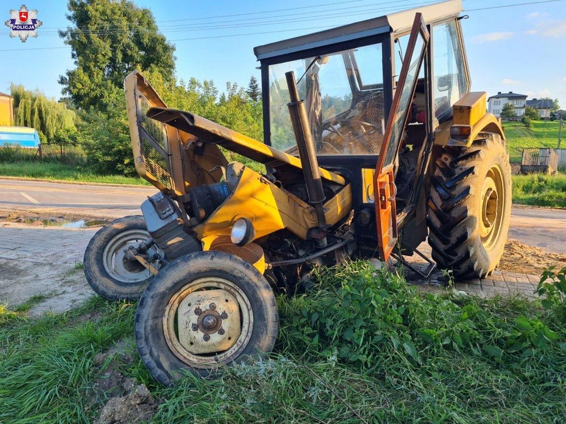 DZIERZKOWICE: TRAKTOR PRAWIE ROZPADŁ SIĘ NA PÓŁ PO ZDERZENIU Z OSOBÓWKĄ