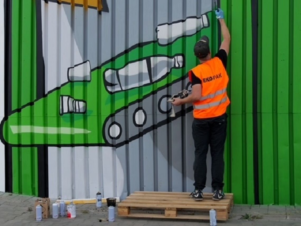 Ekologiczny mural powstaje w Lublinie Ekologiczny mural powstaje w Lublinie