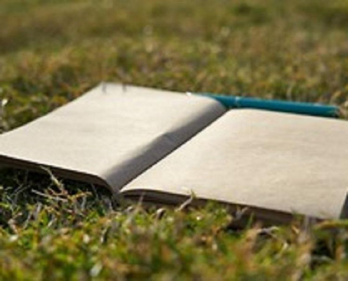 Konkurs z okazji setnej rocznicy urodzin Julii Hartwig Konkurs z okazji setnej rocznicy urodzin Julii Hartwig