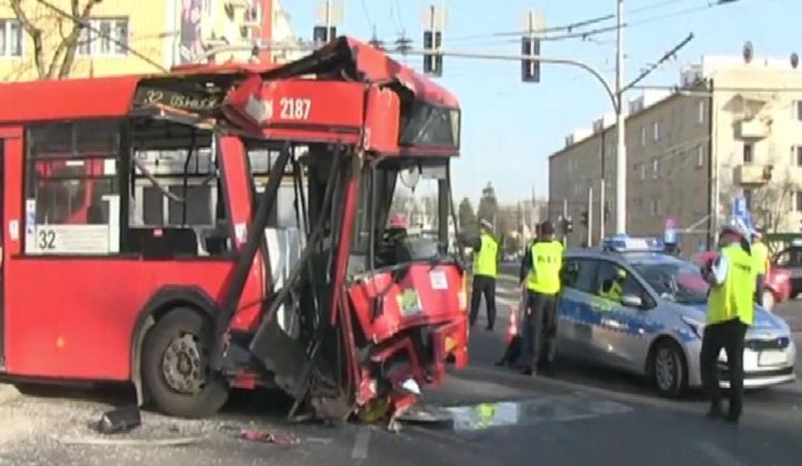 Kraksa autobusu MPK. Kierująca była trzeźwa