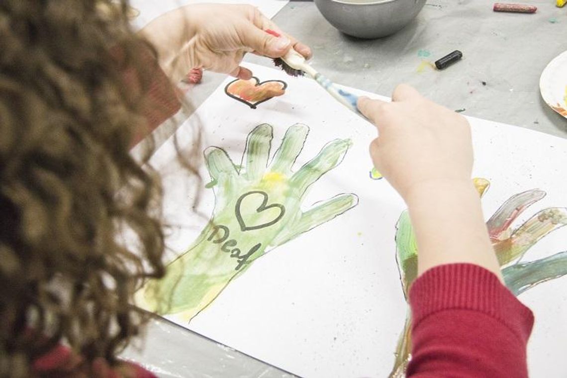 Kurs polskiego języka migowego dla dzieci. Nabór na zajęcia * Kurs polskiego języka migowego dla dzieci. Nabór na zajęcia *