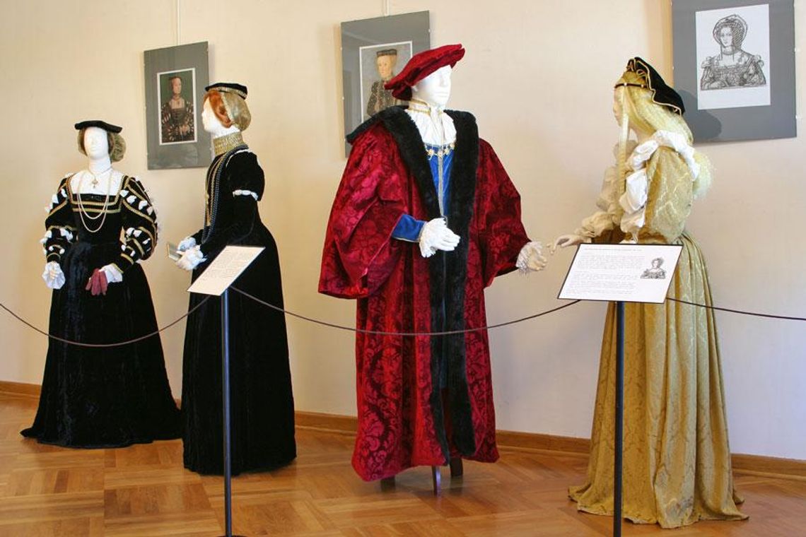 Moda „Złotego wieku” – wystawa rekonstrukcji ubiorów „W renesansowym Lublinie” *