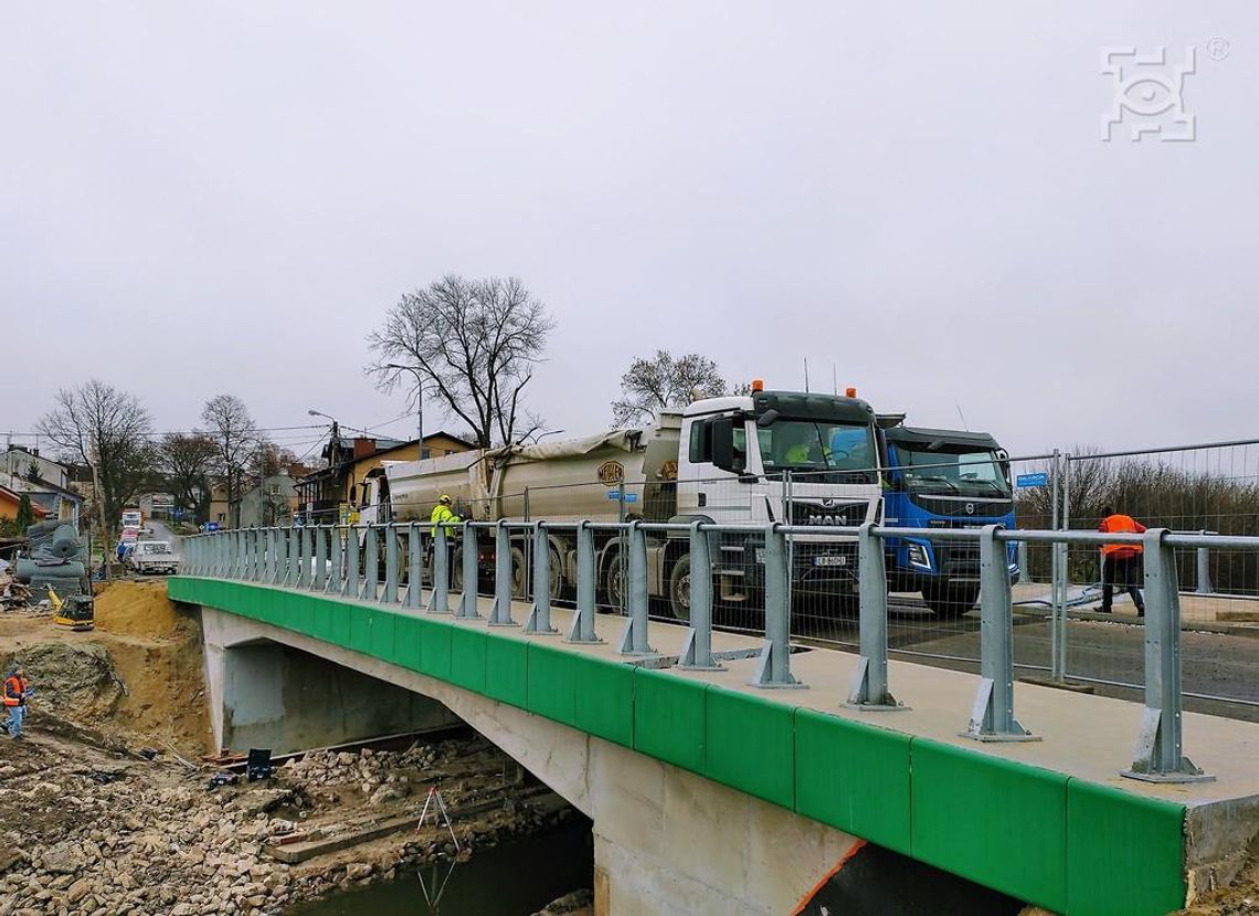 Most na Pawiej otwarty przed świętami ? Wszystko na to wskazuje * Most na Pawiej otwarty przed świętami ? Wszystko na to wskazuje *