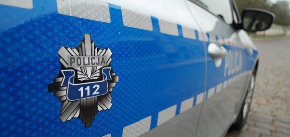 Motocyklem wiózł brata. Nie miał uprawnień ani ubezpieczenia - miał za to promil alkoholu we krwi Motocyklem wiózł brata. Nie miał uprawnień ani ubezpieczenia - miał za to promil alkoholu we krwi