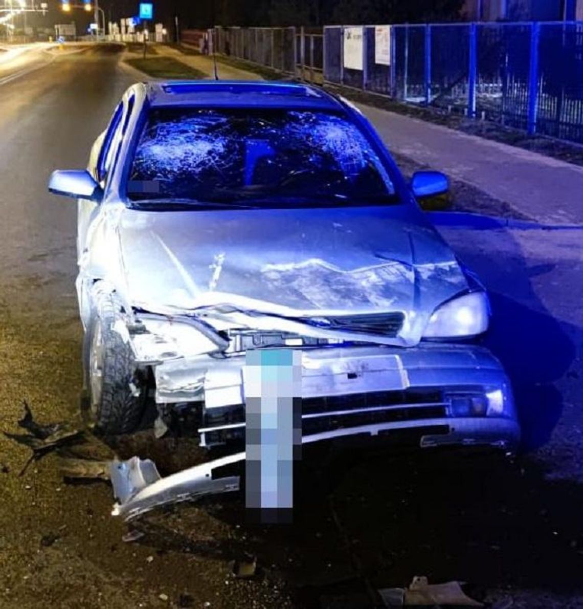 NAJECHAŁA NA TYŁ BUSA I UCIEKŁA - NIE MIAŁA PRAWA JAZDY NAJECHAŁA NA TYŁ BUSA I UCIEKŁA - NIE MIAŁA PRAWA JAZDY