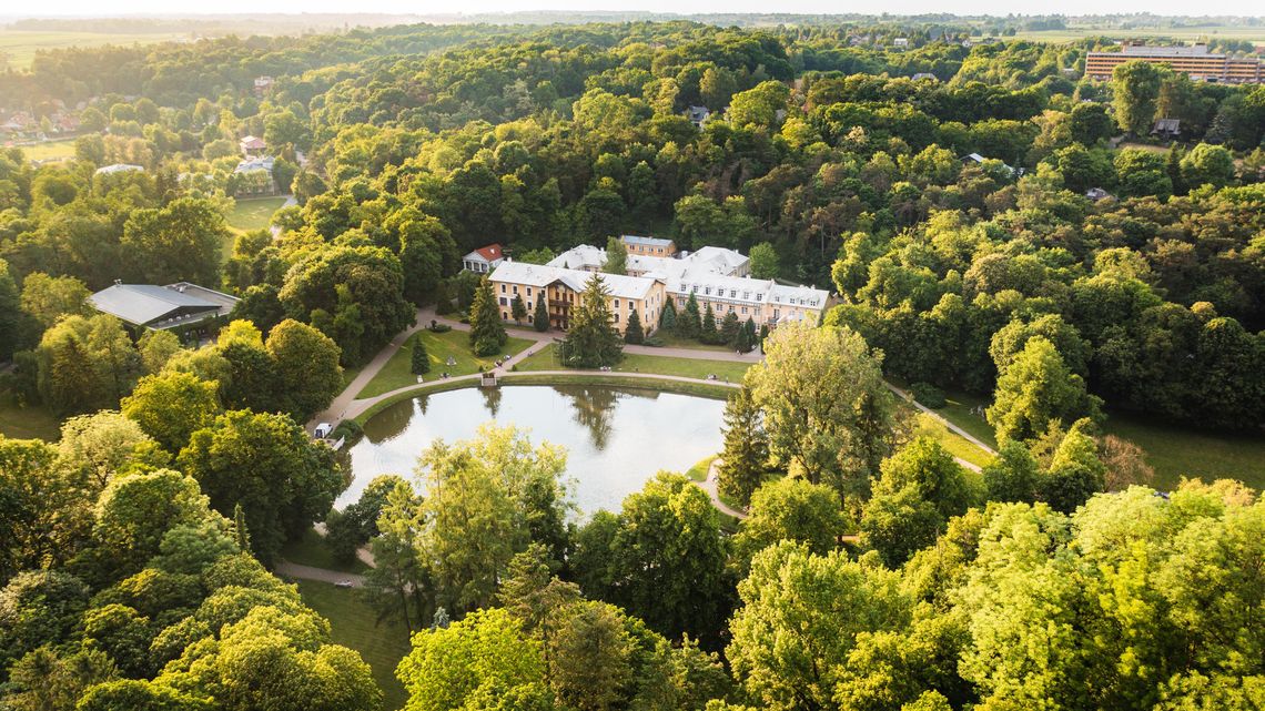 Nałęczów – kwintesencja uroku i innowacji Nałęczów – kwintesencja uroku i innowacji