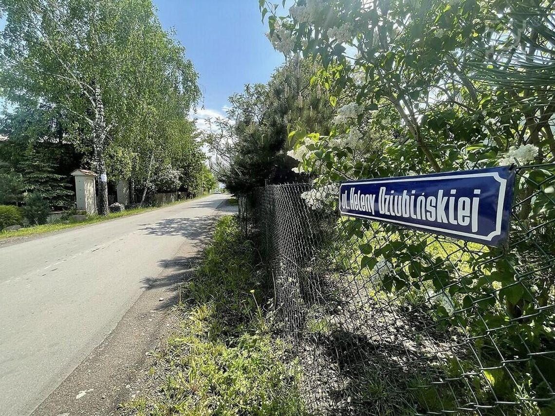 Nowa nawierzchnia asfaltowa na ul. Dziubińskiej Nowa nawierzchnia asfaltowa na ul. Dziubińskiej