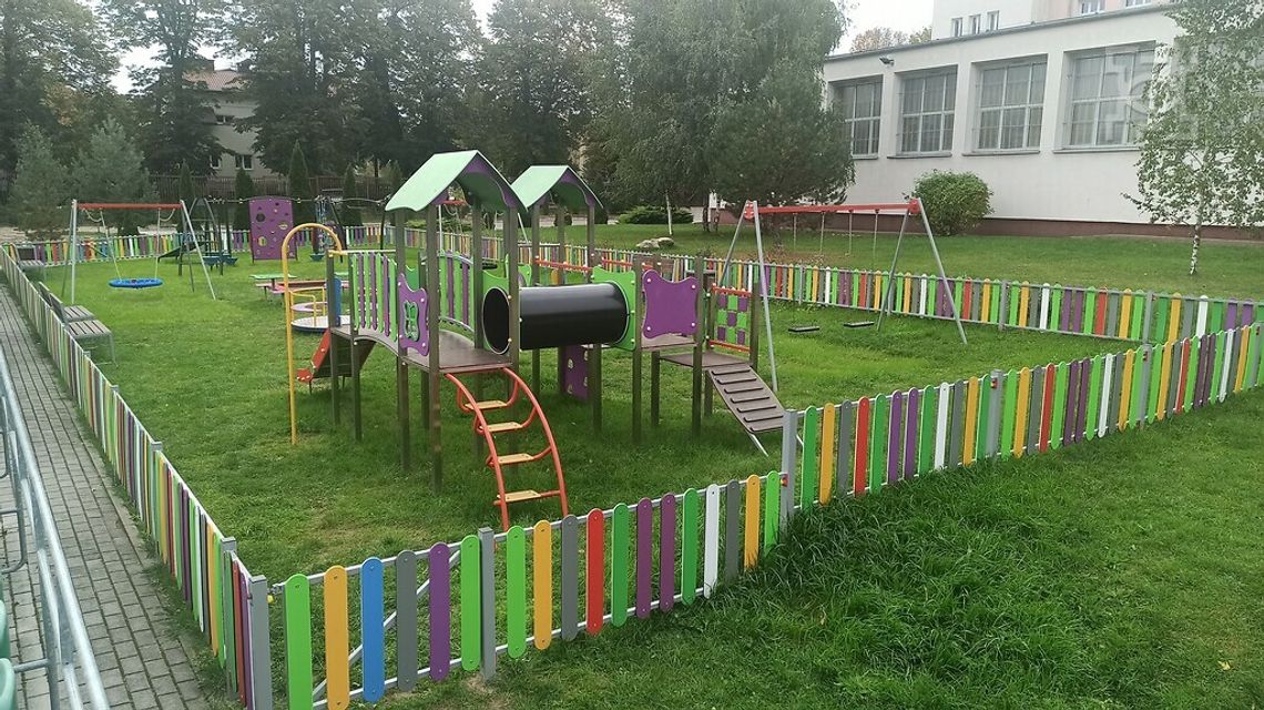 Nowe miejsca zabaw i aktywności w szkołach Nowe miejsca zabaw i aktywności w szkołach